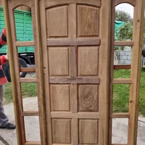 Puerta de algarrobo d/Raja lateral